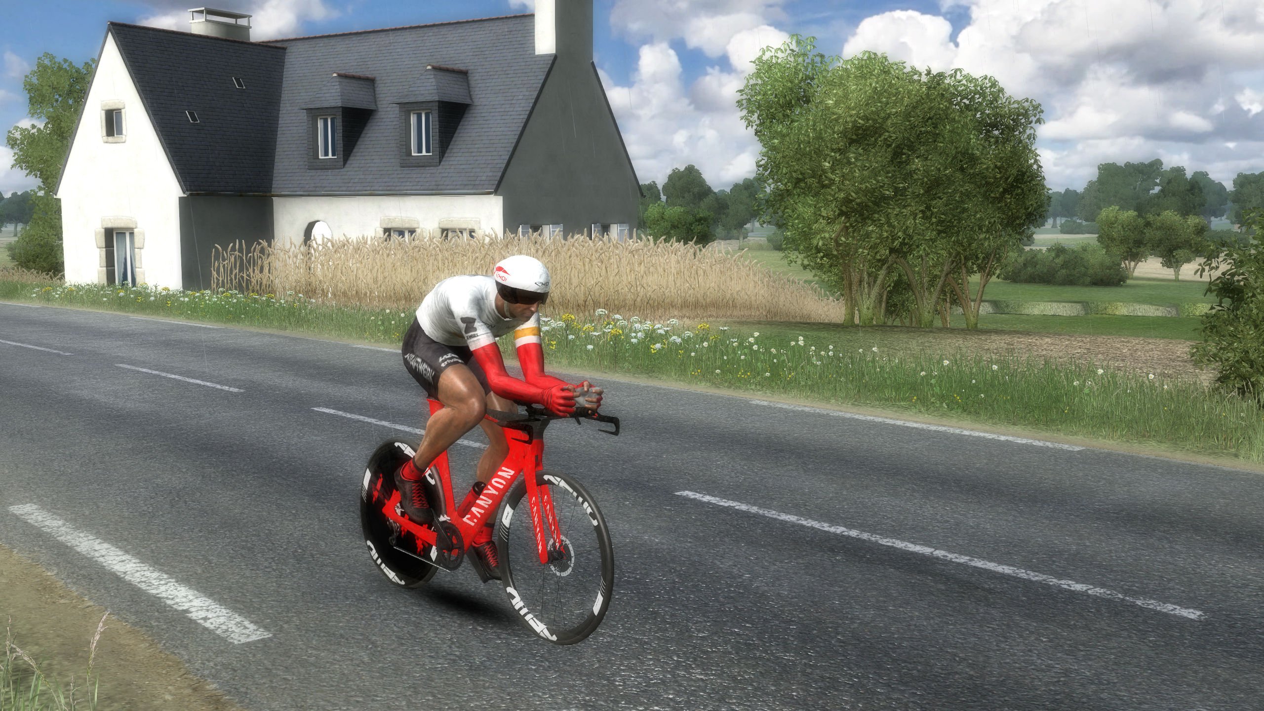 pcmdaily.com/images/mg/2025/Reports/C2/Isle of Man/PCM0035.jpg